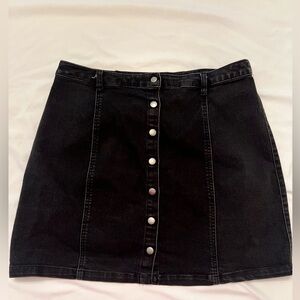 Forever 21 Denim Skirt | Large | Button Down | Faded Black